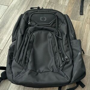 Ogio RENEGADE PRO BACKPACK black in excellent condition.